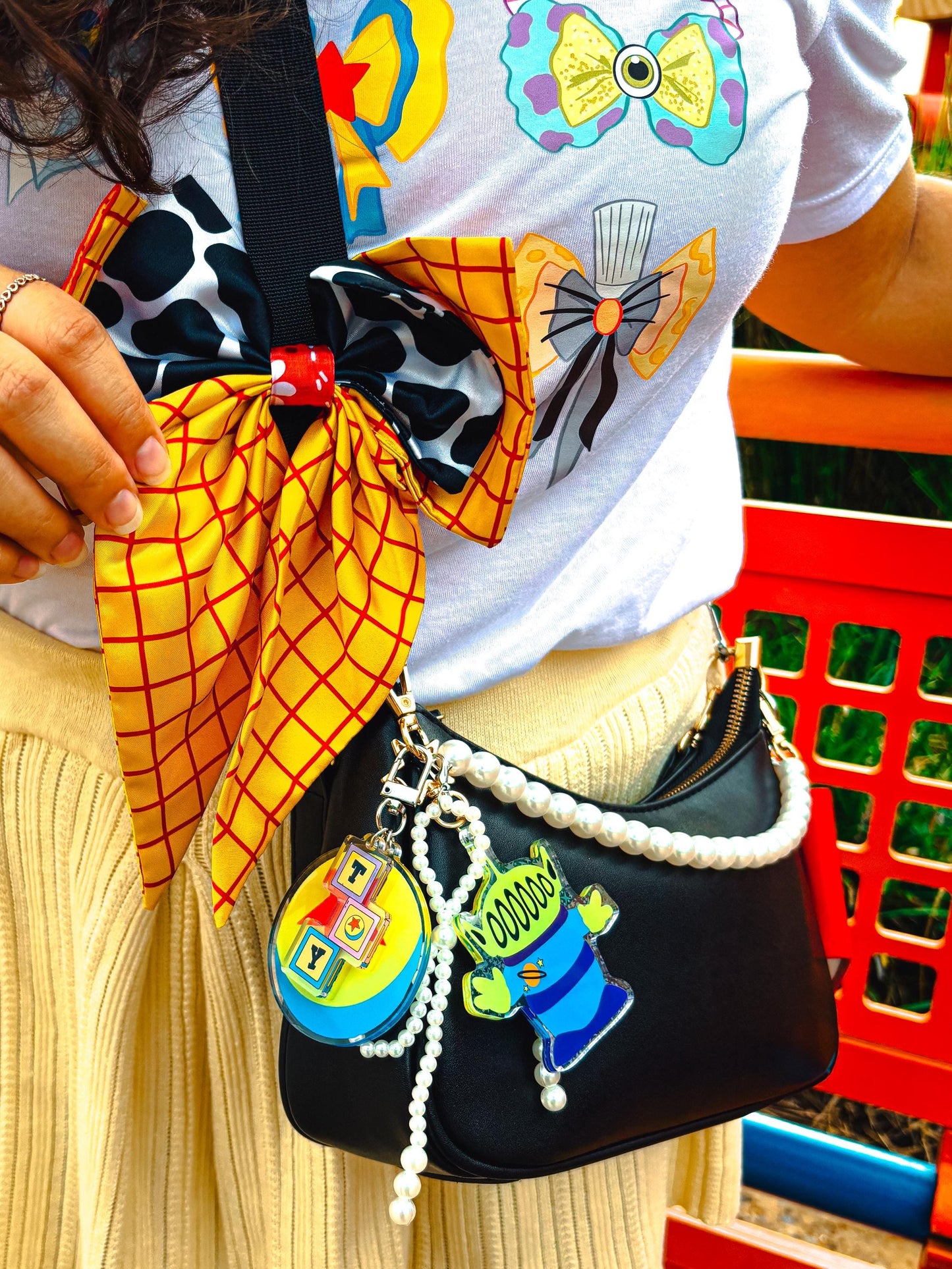 green alien bag charm