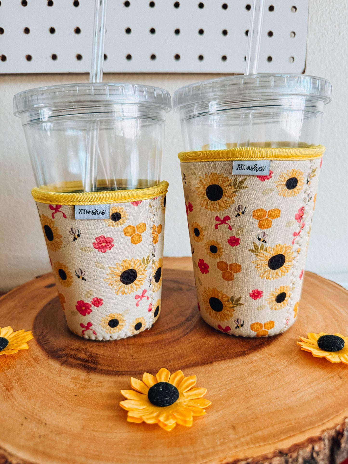 buzzin’ blooms cup sleeve