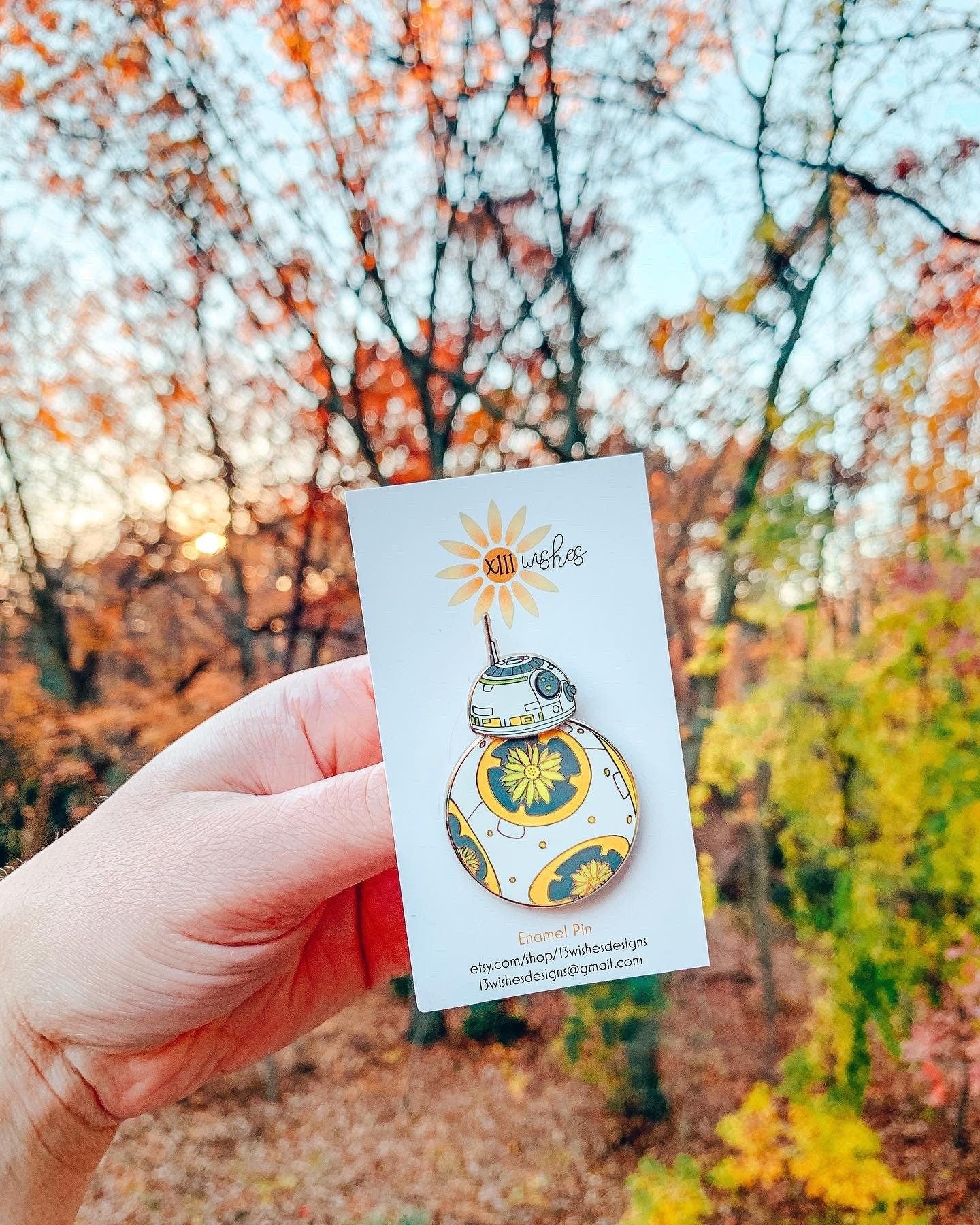 sunflower ‘bb8’ droid pin