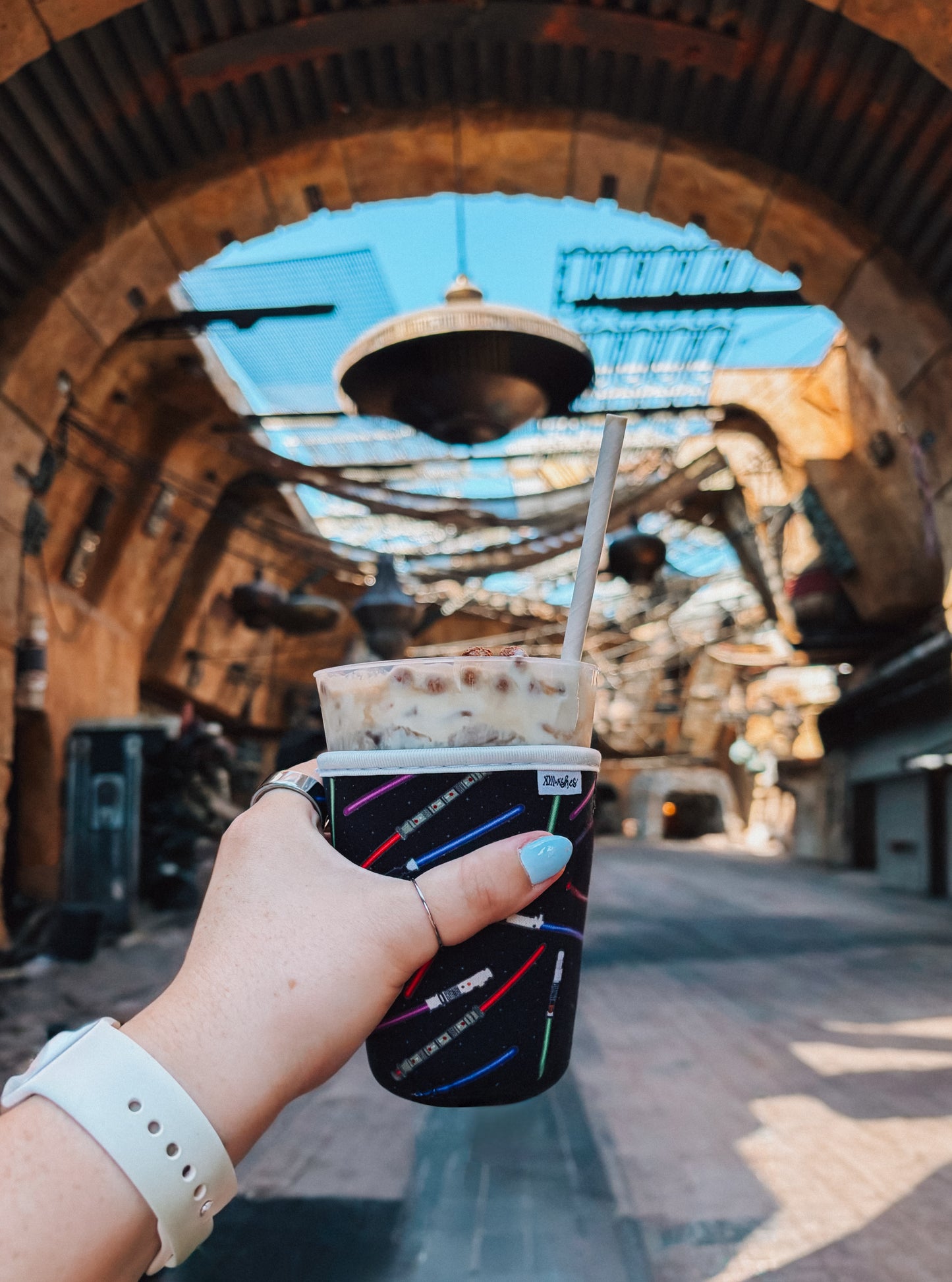 light v dark cup sleeve