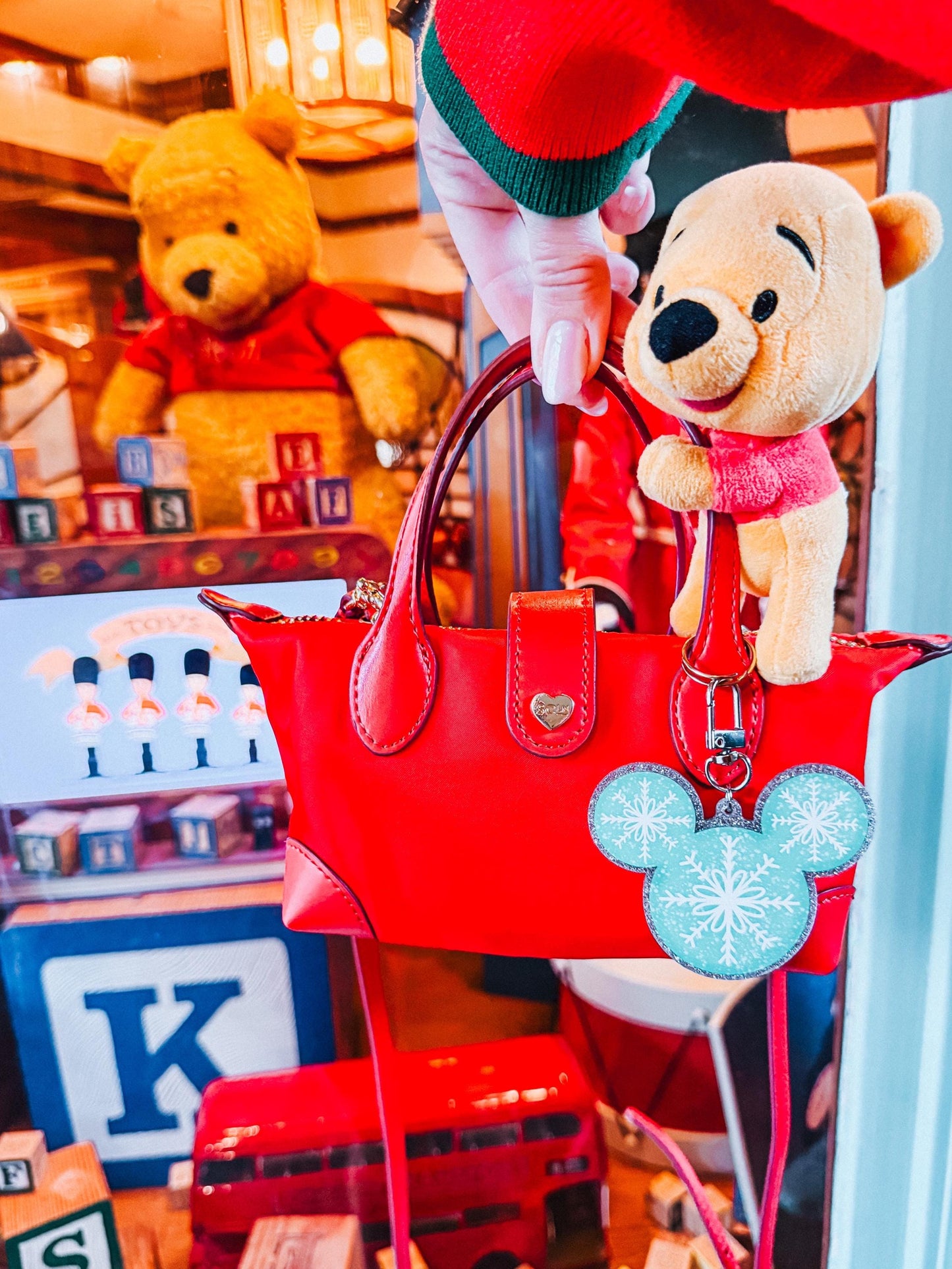 frosted flurry bag charm