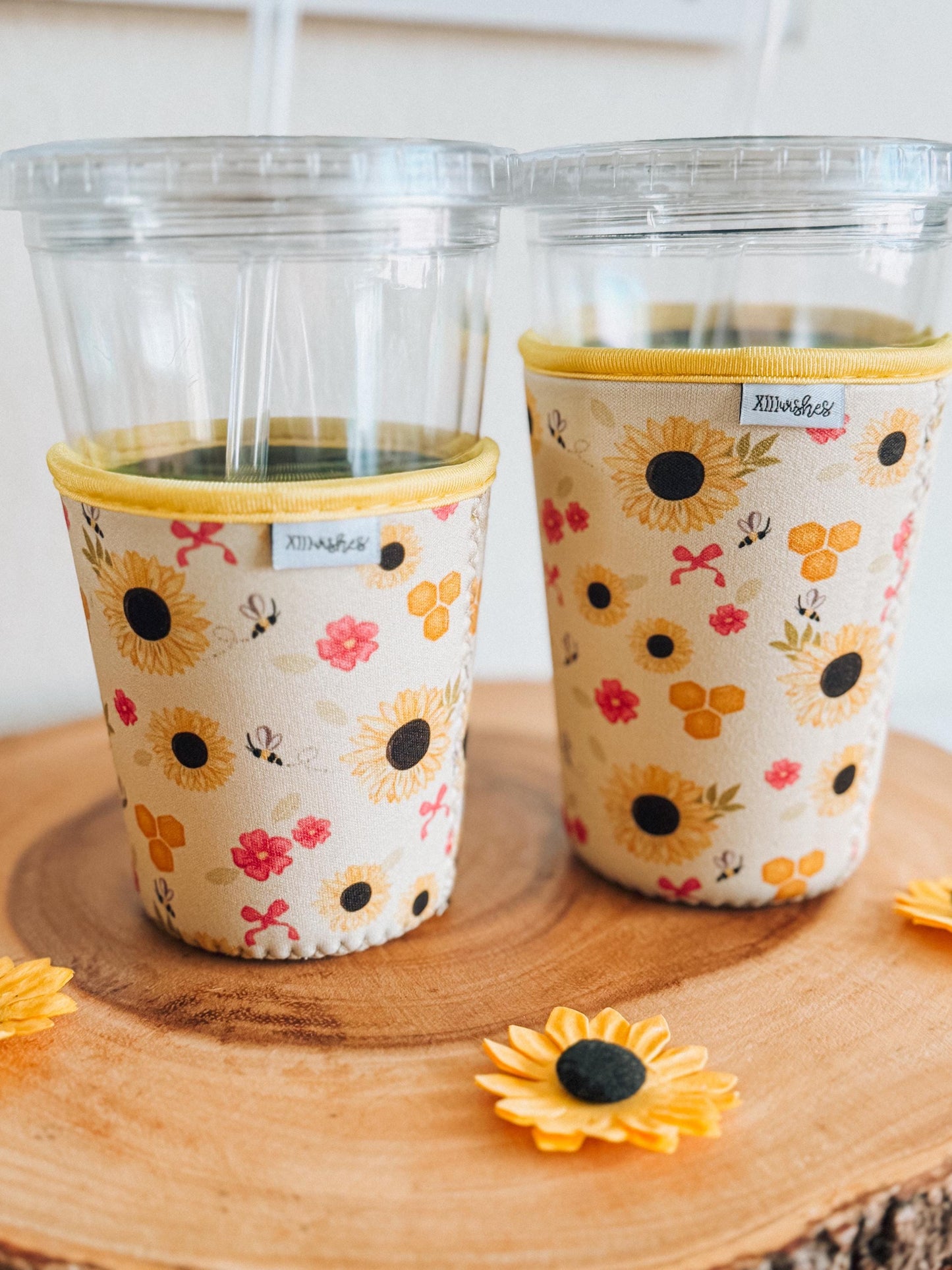 buzzin’ blooms cup sleeve